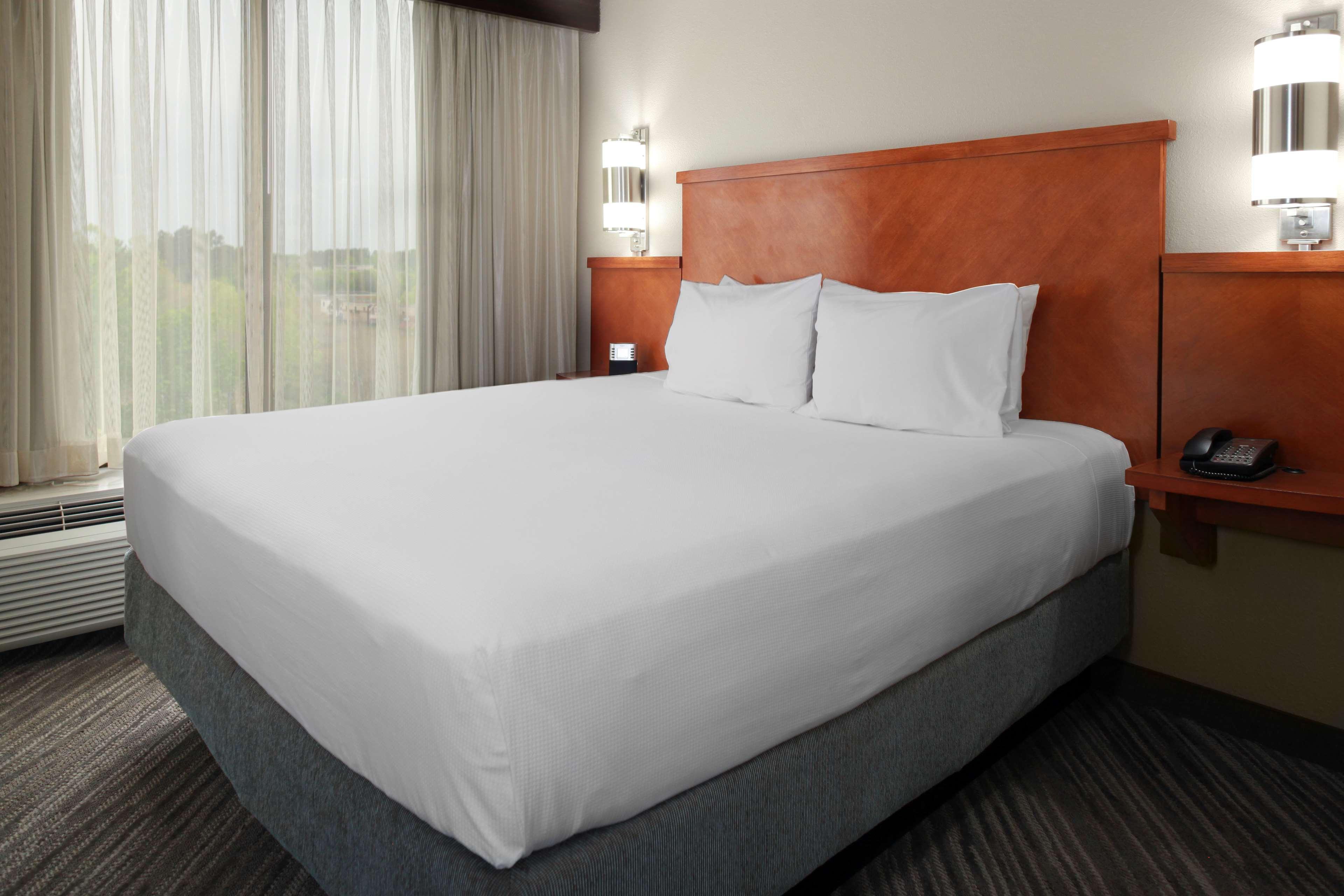 Hyatt Place Pittsburgh Airport - Robinson Mall Hotel 3*