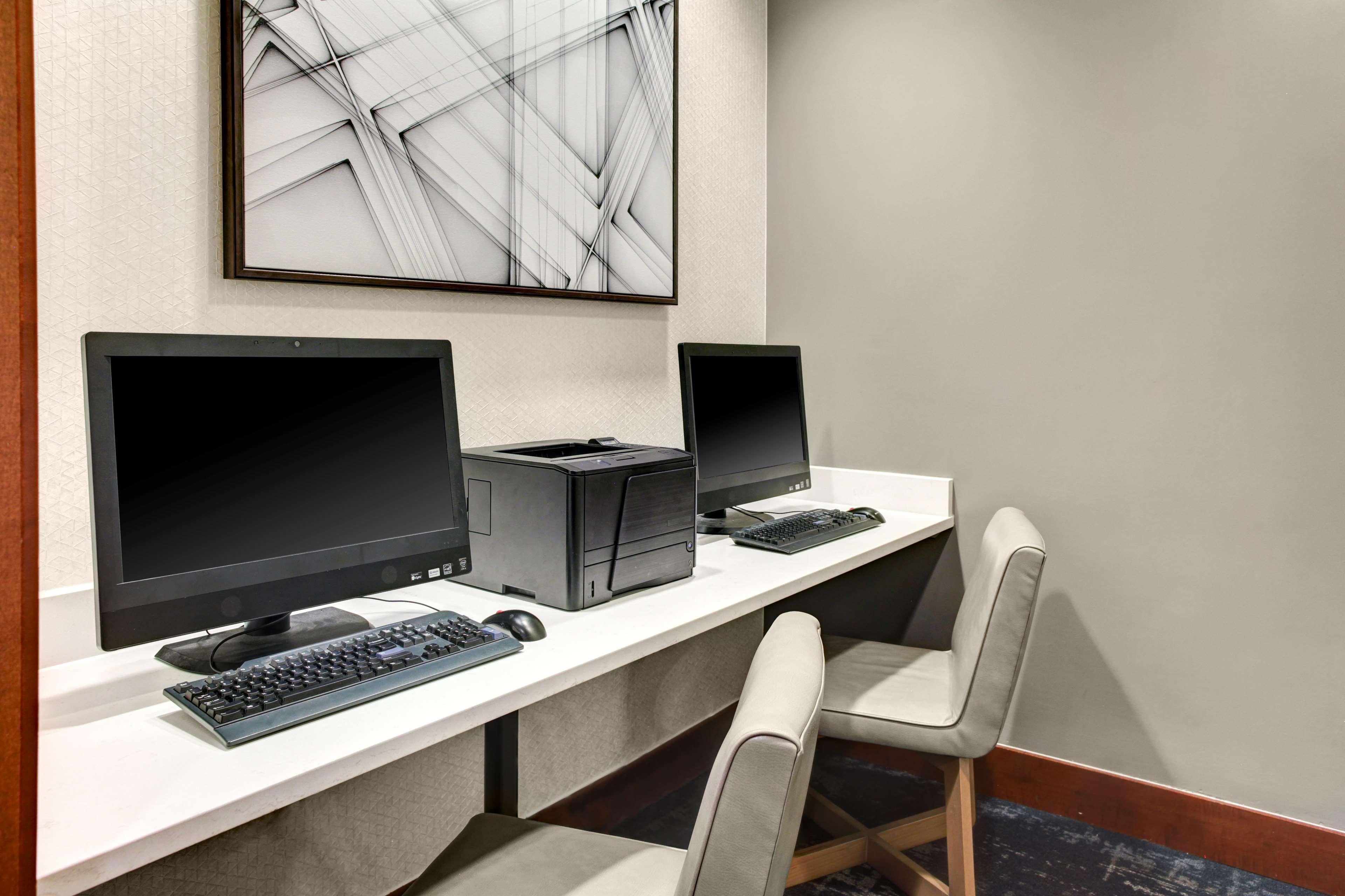 Hyatt Place Pittsburgh Airport - Robinson Mall Hotel
