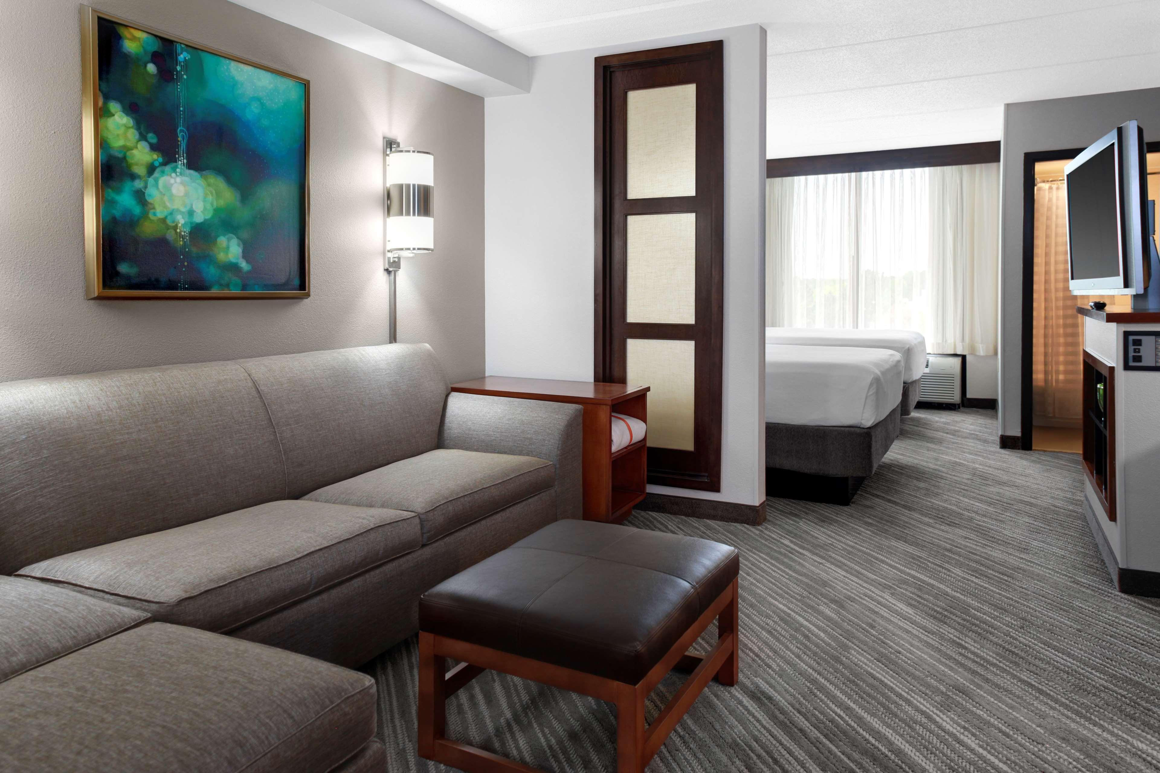 Hyatt Place Pittsburgh Airport - Robinson Mall Hotel