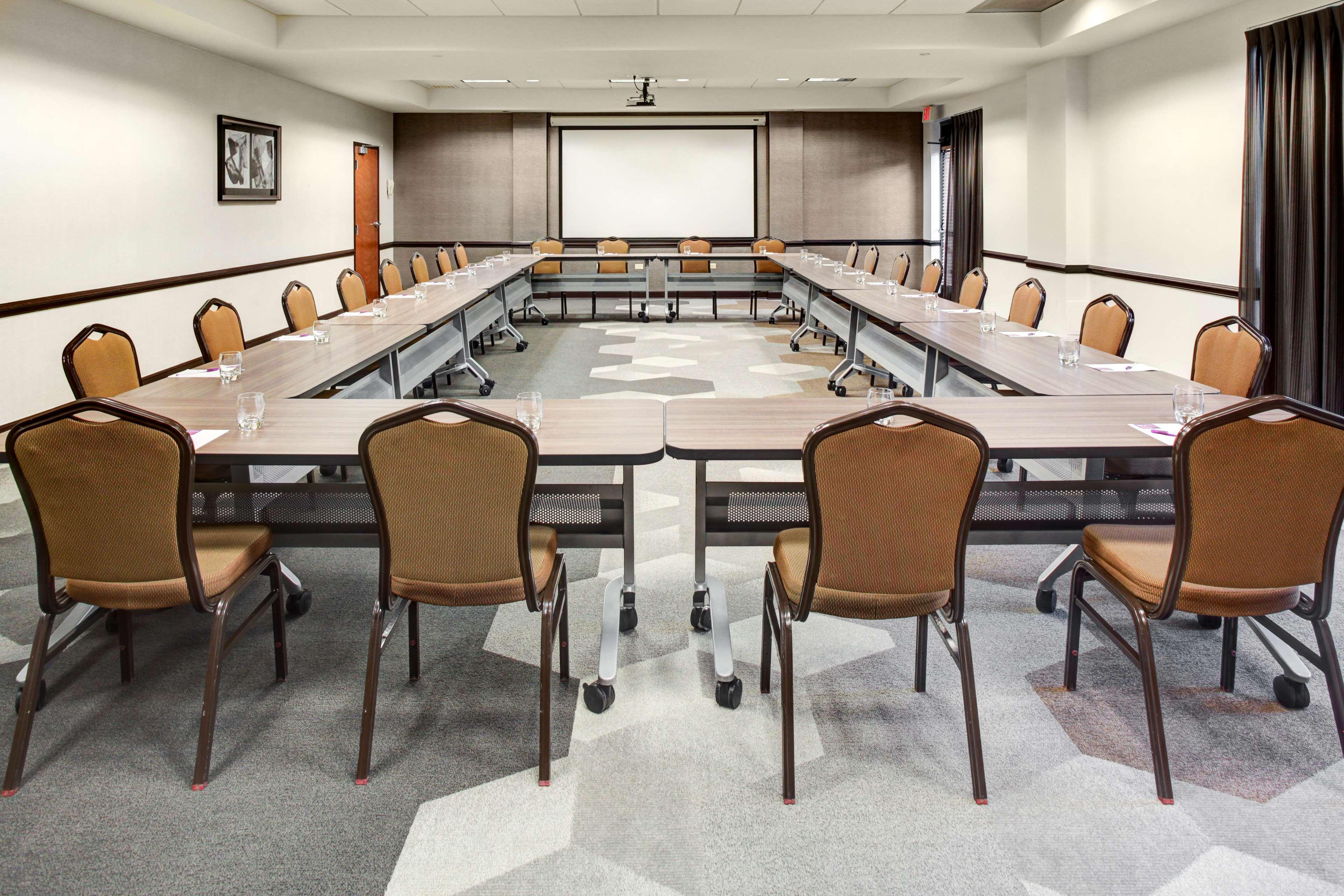 Hotel Hyatt Place Pittsburgh Airport - Robinson Mall 3*