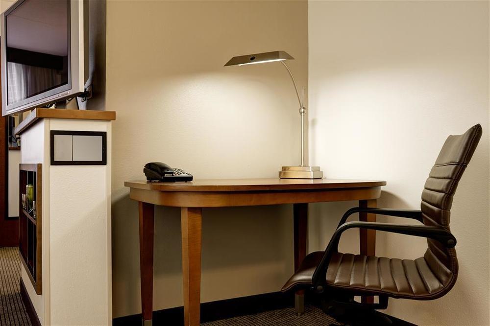 Hyatt Place Pittsburgh Airport - Robinson Mall 3*